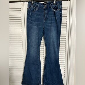 Judy Blue Flare fit jeans, size 15/32.